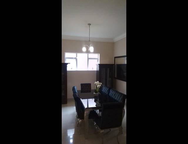 3 BEDROOM HOUSE FOR SALE IN KENSINGTON